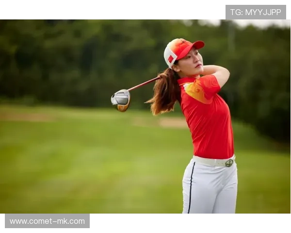 里根·史密斯奥运金牌闪耀赛场，泳池传奇再添辉煌篇章